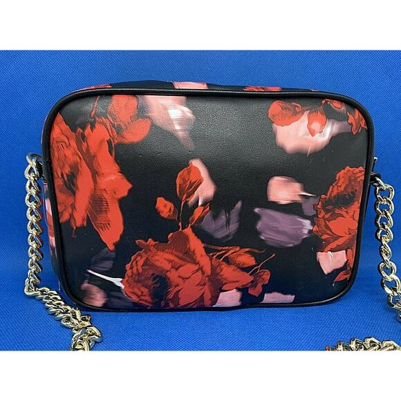NWT Victoria's Secret Black Red Rose Floral Cross Body Bag Purse w/Gold Chain - Picture 3 of 8